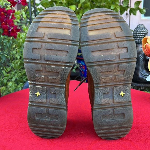 Dr. Martens Whiskey Brown Vintage Scalloped Edge Y2K Chunky Oxfords - Picture 13 of 17